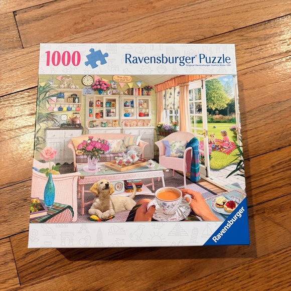 Ravensburger Other - Ravensburger Cozy Living Room Puzzle - 1000 Pieces